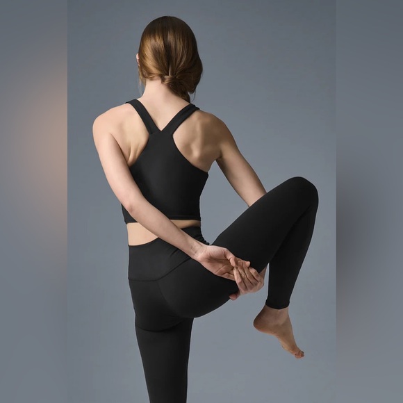 Alo Airbrush Real Bra Tank Black Small NWT - Picture 6 of 8